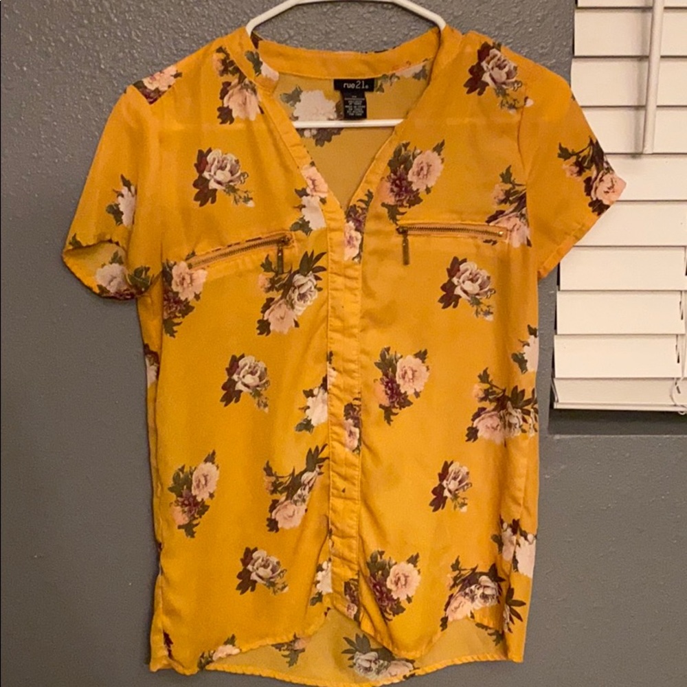 Short sleeve shirt